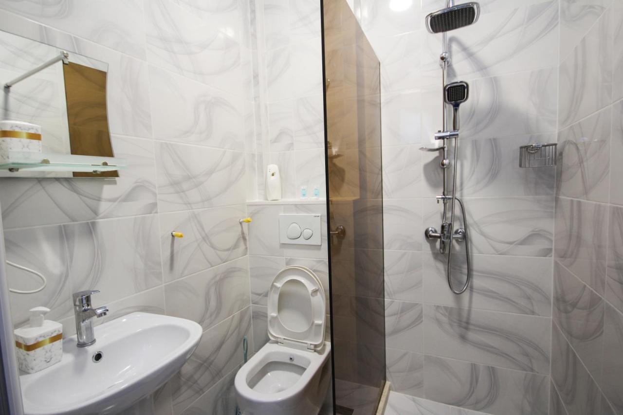 באטומי Guest House 99 מראה חיצוני תמונה