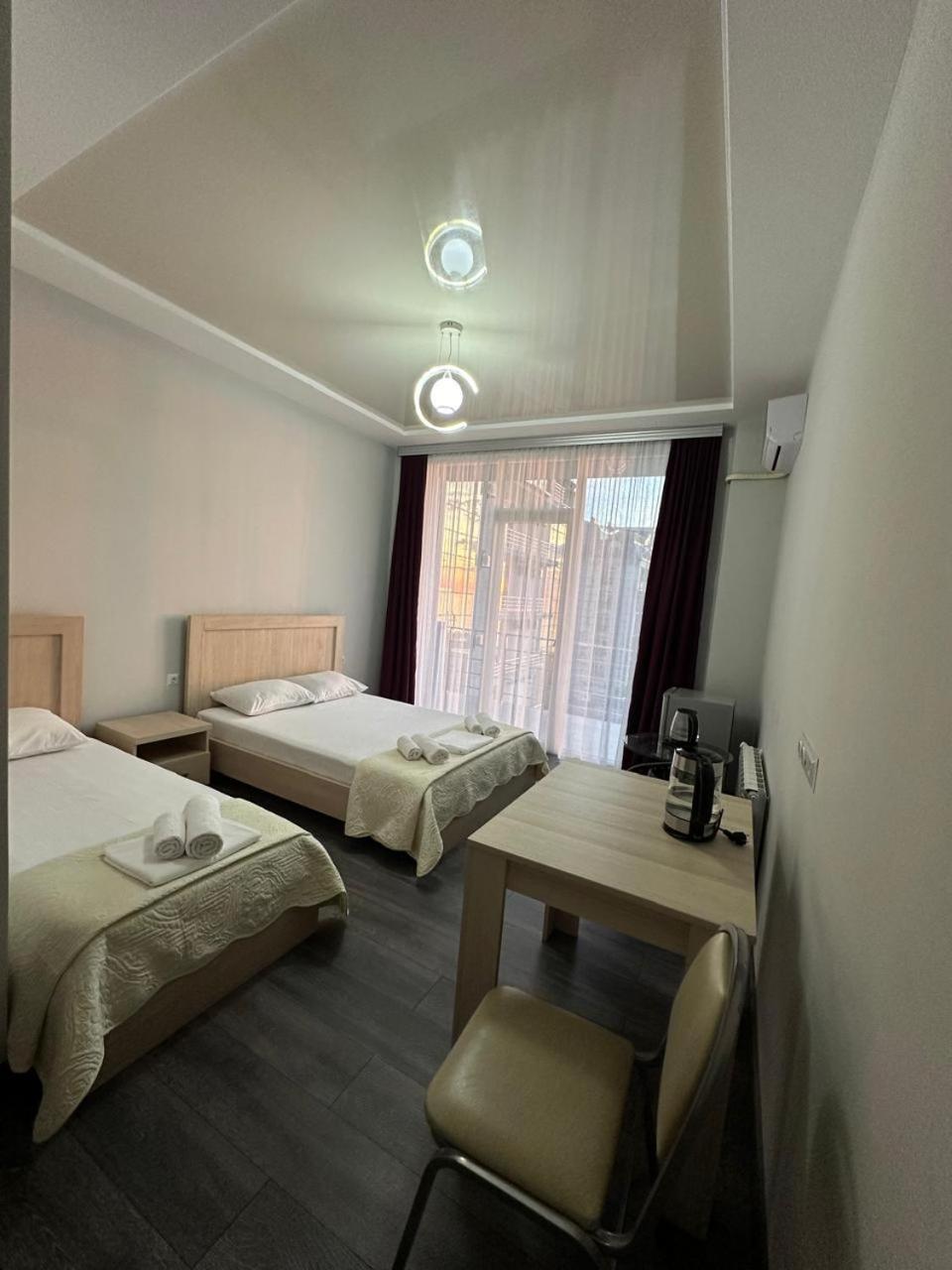 באטומי Guest House 99 מראה חיצוני תמונה